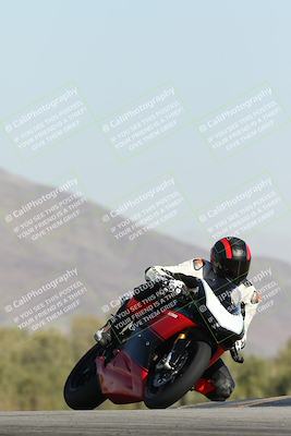 media/Dec-01-2025-Moto Forza (Mon) [[2daa91e15f]]/2-Intermediate Group/Session 2 Turn 9 Entry/